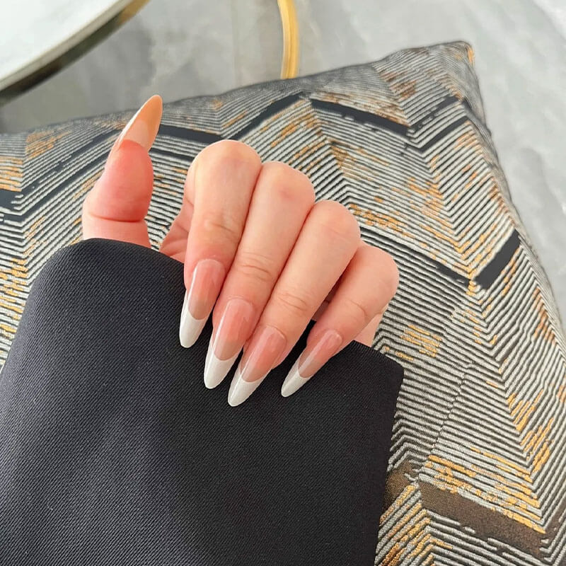 monquice nails