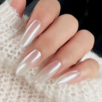 Monquice Chrome Almond Press On Nails - 1